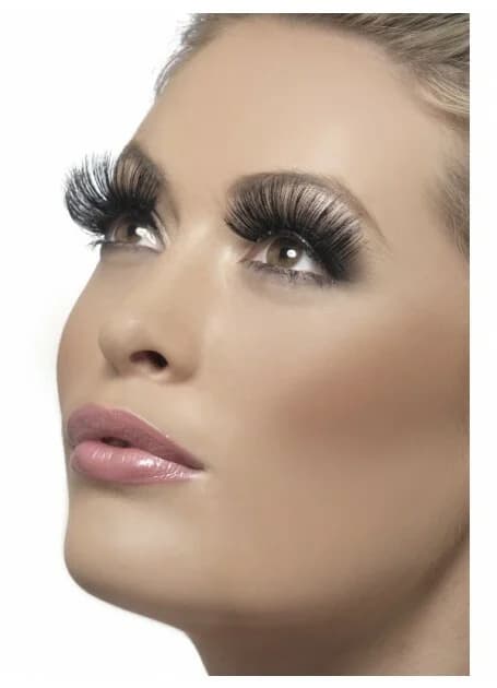 Long Thick Black Eyelashes