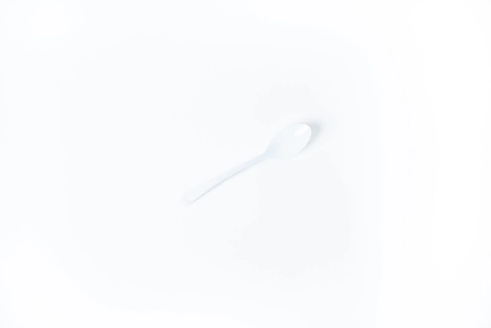 REUSABLE White Premium Plastic Flared Spoons - Pk 50