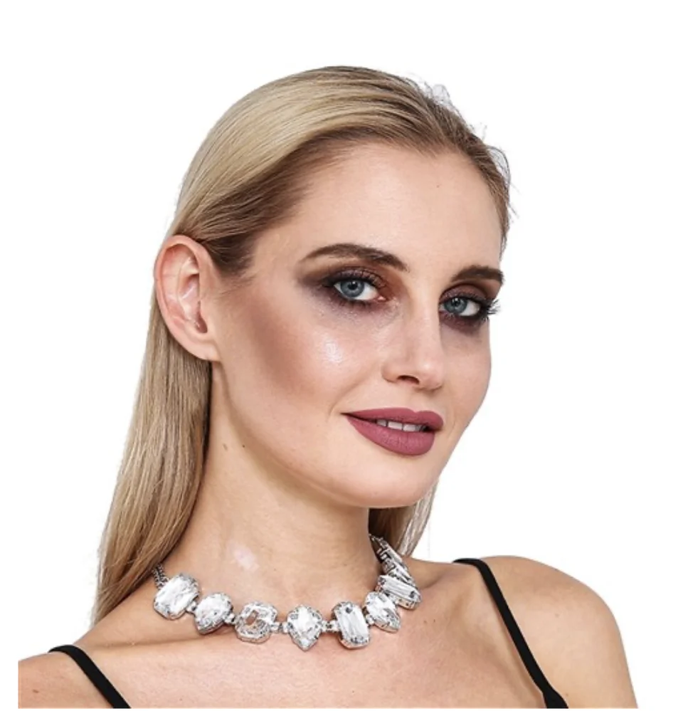 VINTAGE RHINESTONE NECKLACE