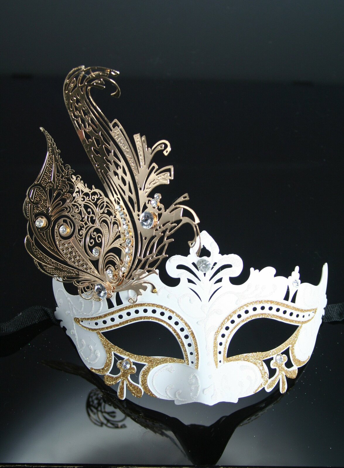 White Metal Masquerade Mask With Gold Glitter, Dimantés & Large Gold