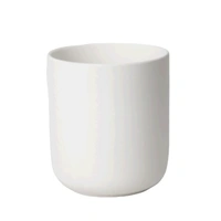 White Pot, 8.5 x 9.4cm