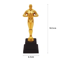 NOVELTY OSCAR STATUETTE (18.5cm)